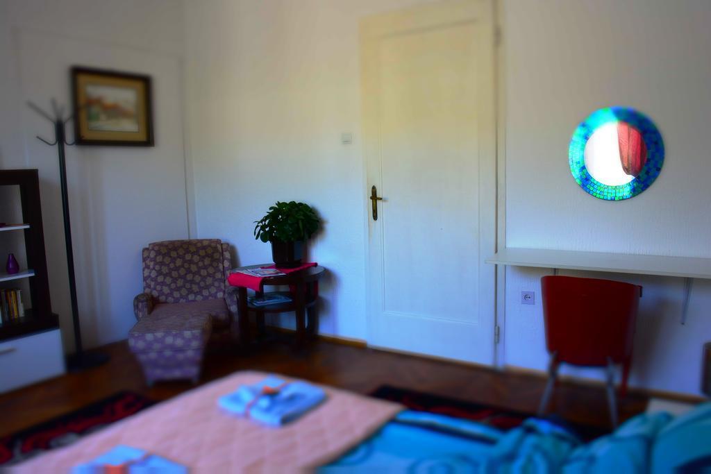Cozy Downtown Apartment Belgrado Buitenkant foto